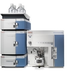 Spektrometr mas TSQ Quantum Access MAX sprzężony z chromatografem cieczowym